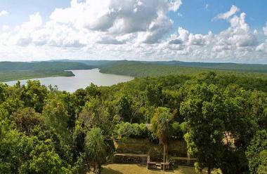 Naachtun Dos Lagunas