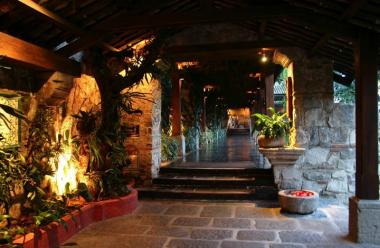 Artes y Artesanías Populares de Sacatepéquez
