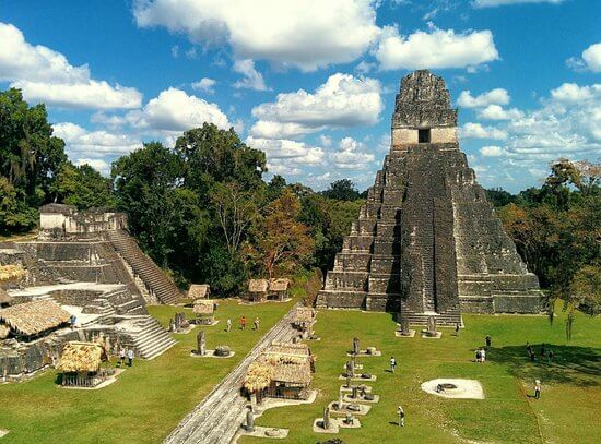 Gran Plaza de Tikal